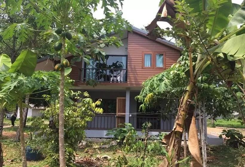 Hotelli Anattaya Holiday Home