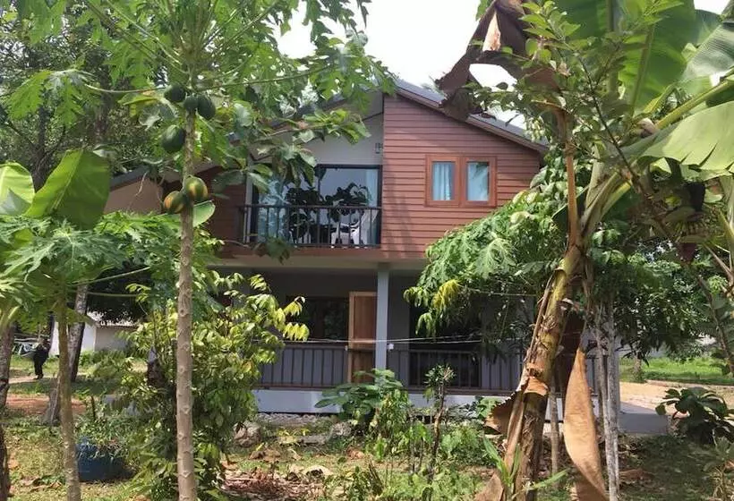 Hotelli Anattaya Holiday Home