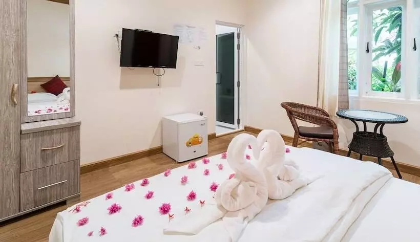 پانسیون Rasdhoo Holiday Home
