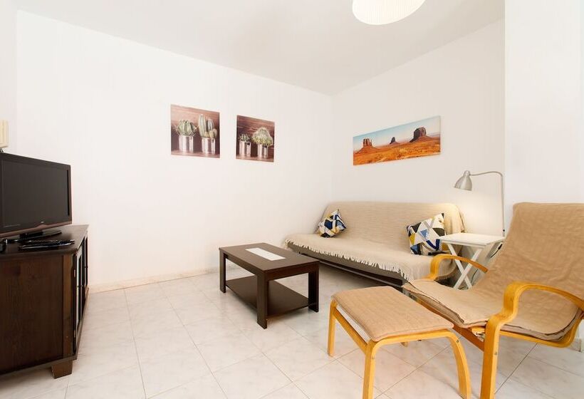 At Almoraide Rooms Suites