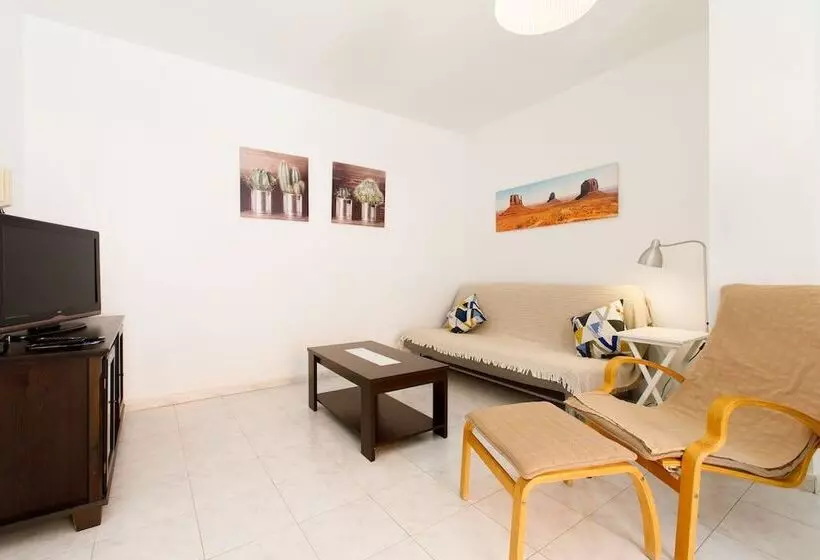 At Almoraide Rooms Suites