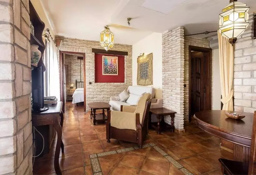 Arte Vida Suites & Spa