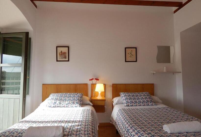 مسافرخانه Casa La Espartería De La Corredera