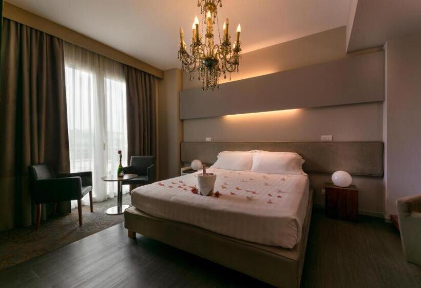 Отель Admiral Park