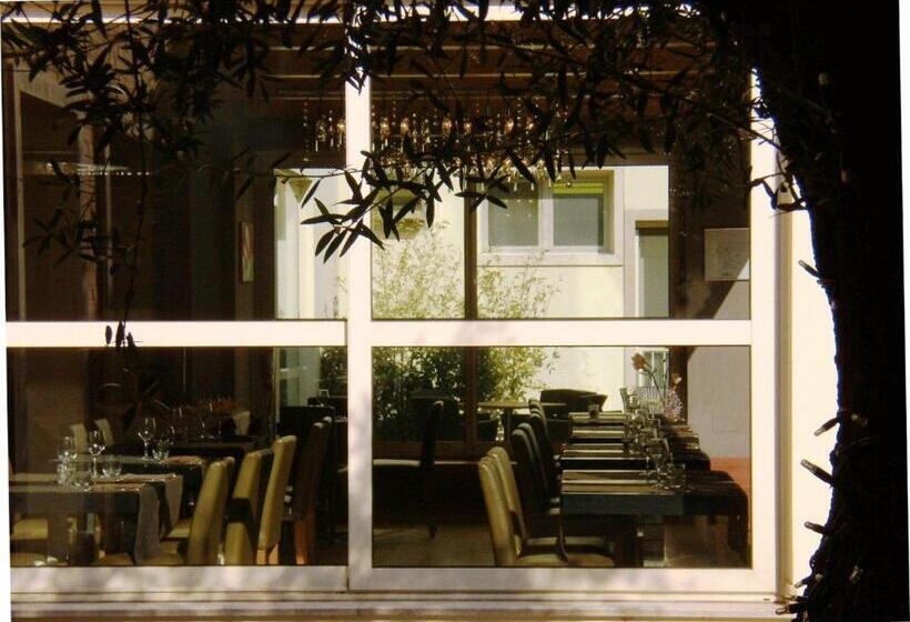 Отель Admiral Park