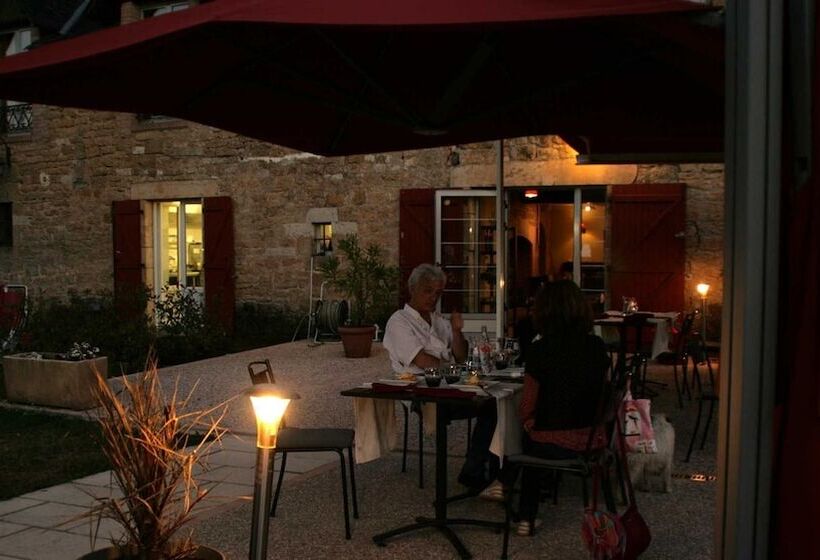 Отель Auberge De Cartassac