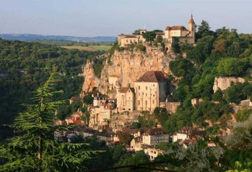 Отель Auberge De Cartassac