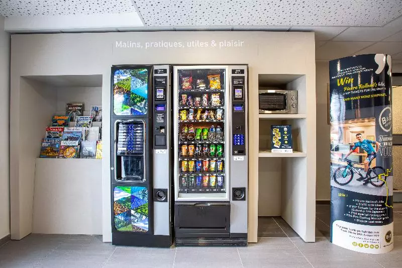 فندق B&b Hôtel Angers Parc Expos