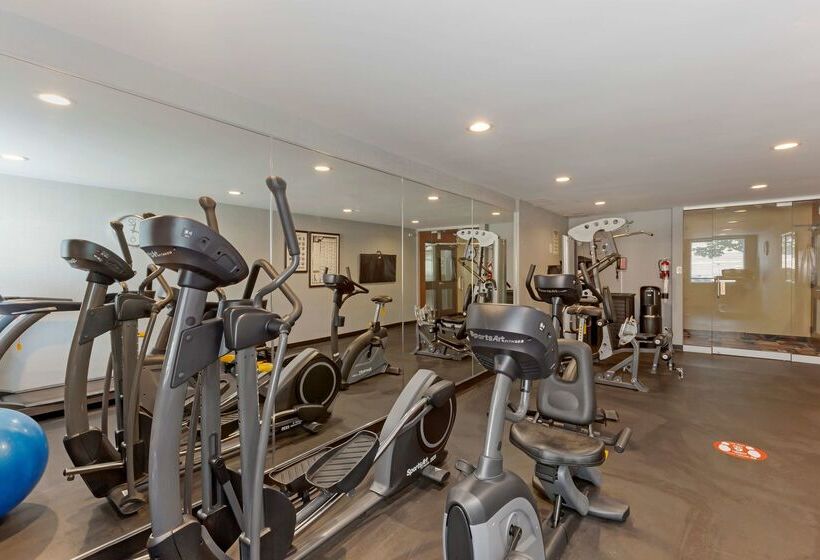 فندق Best Western Plus Toronto Airport