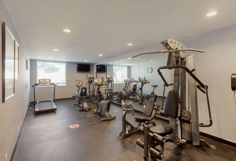 فندق Best Western Plus Toronto Airport