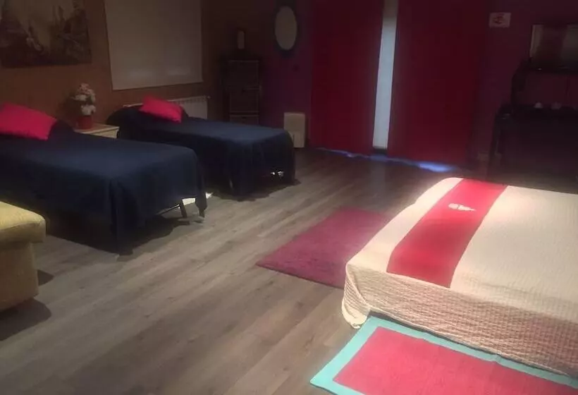 هتل Casa Buda Conors