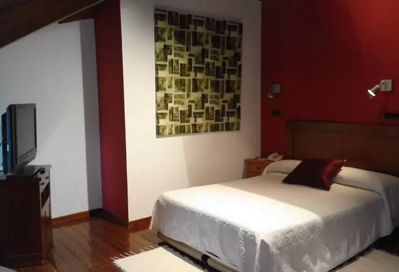 هتل Casa Buda Conors