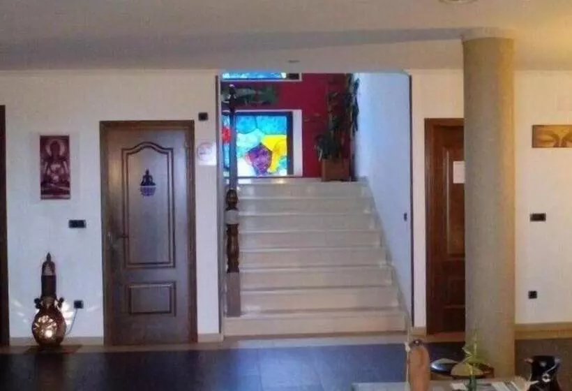 هتل Casa Buda Conors