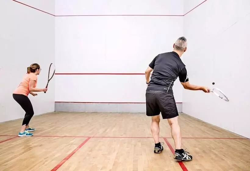 Wyndham Edmonton Hotel And Conference Centre