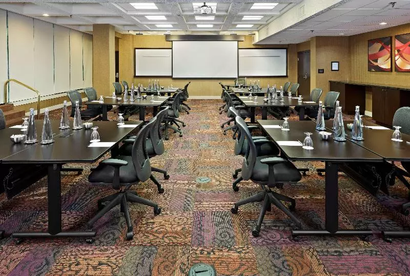 Wyndham Edmonton Hotel And Conference Centre