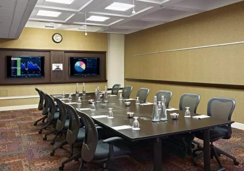 Wyndham Edmonton Hotel And Conference Centre