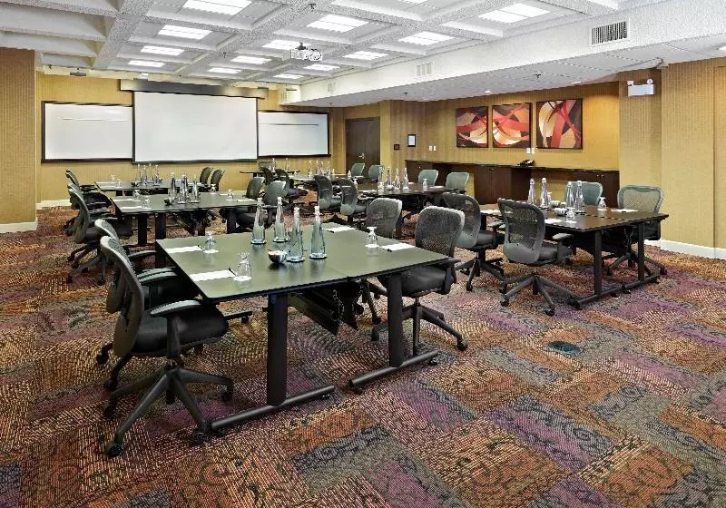 Wyndham Edmonton Hotel And Conference Centre