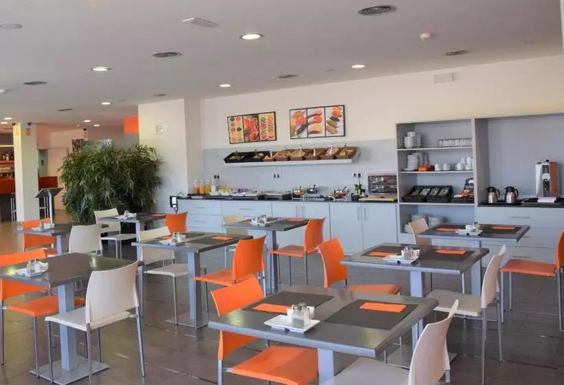 בית מלון כפרי H2 Avila