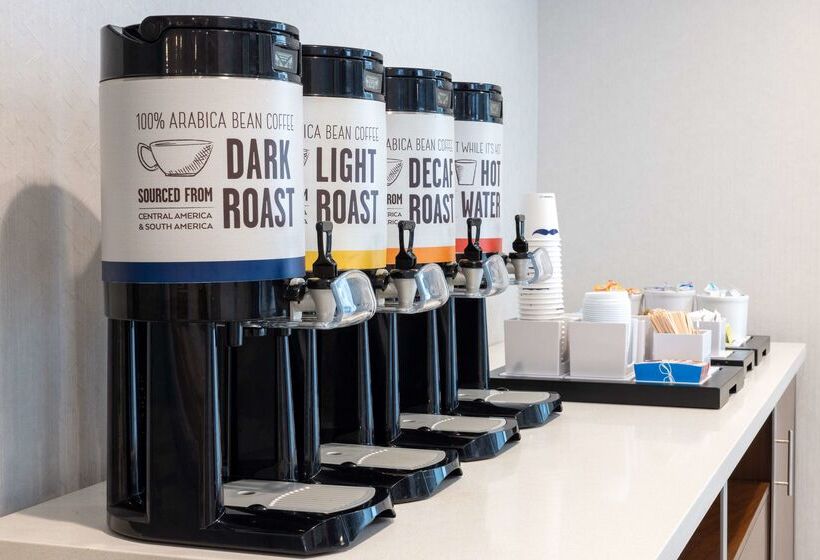 בית מלון כפרי Hampton Inn Ashevilletunnel Rd