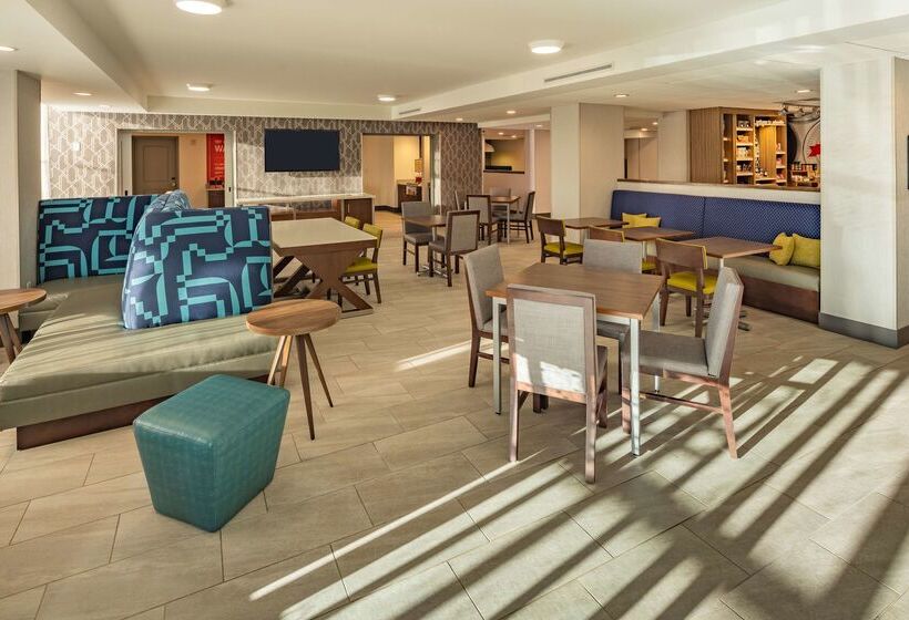 בית מלון כפרי Hampton Inn Ashevilletunnel Rd