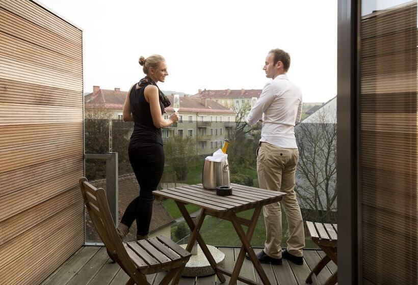 فندق Lava Inn   24 H Check In   Nähe Lkh, Landeskrankenhaus, Feldbach