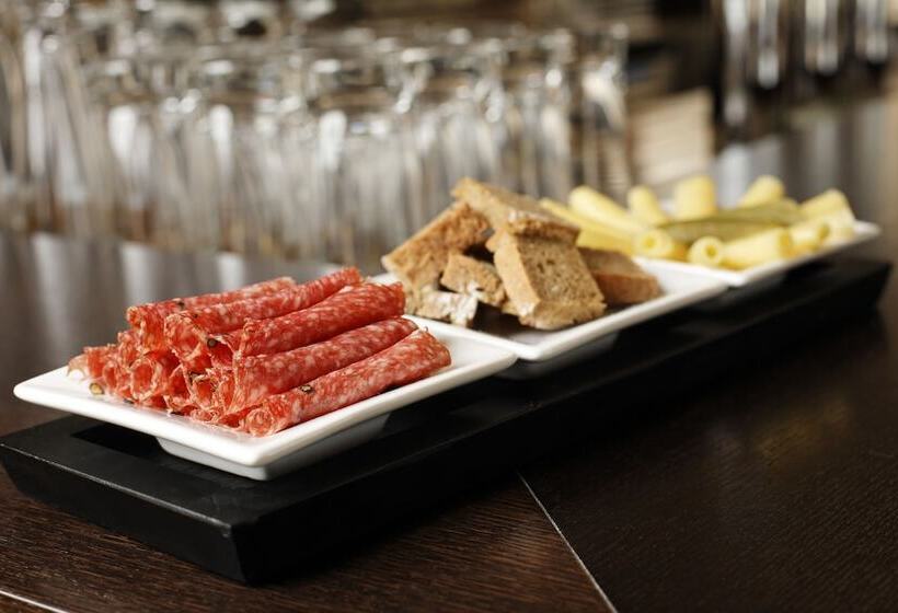 فندق Lava Inn   24 H Check In   Nähe Lkh, Landeskrankenhaus, Feldbach