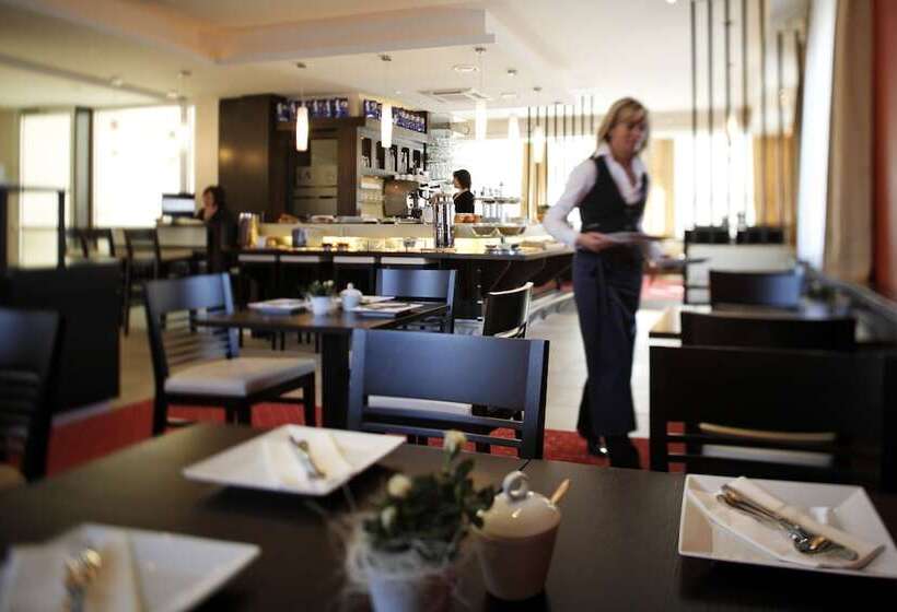 فندق Lava Inn   24 H Check In   Nähe Lkh, Landeskrankenhaus, Feldbach