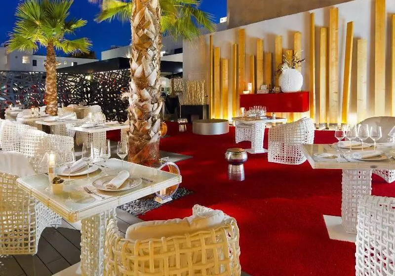 فندق Migjorn Ibiza Suites & Spa