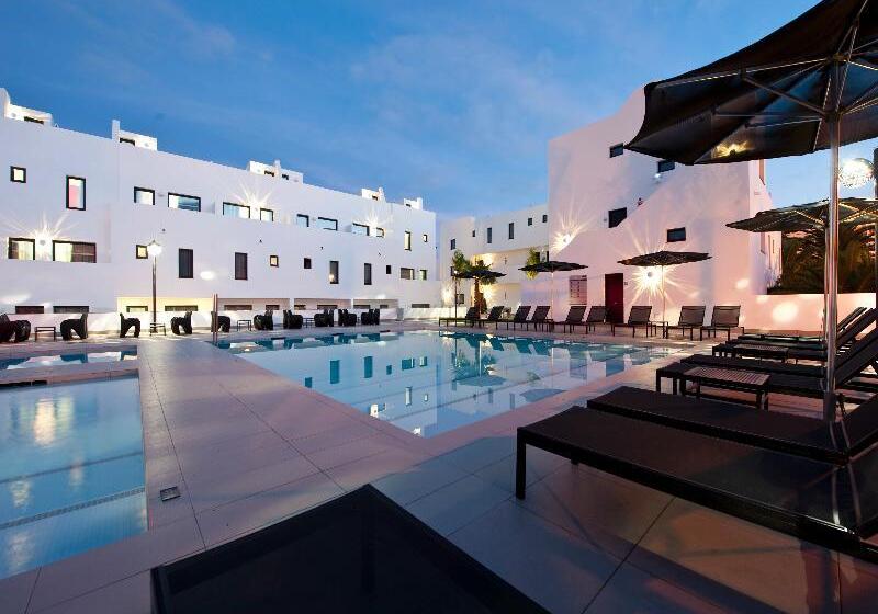 Отель Migjorn Ibiza Suites & Spa