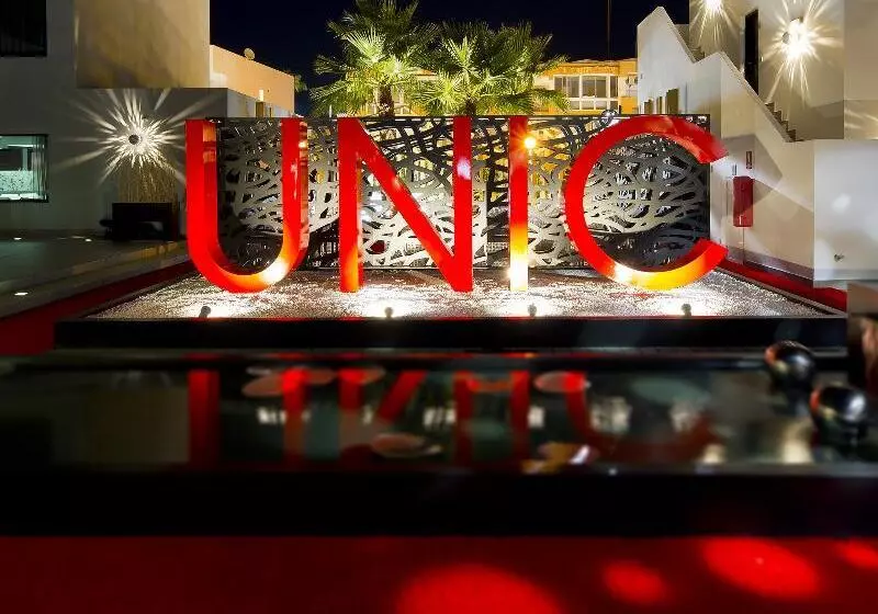 فندق Migjorn Ibiza Suites & Spa