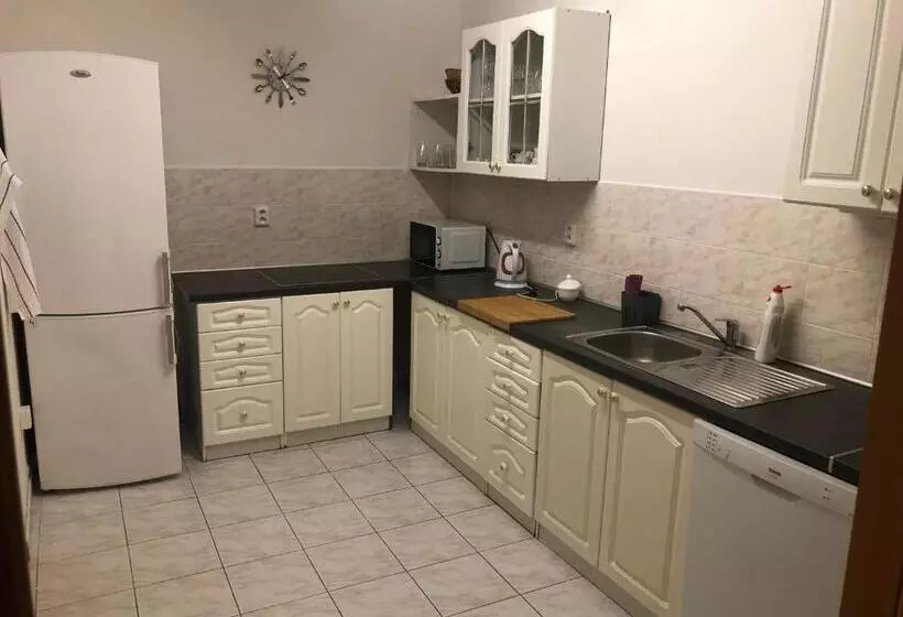 ホテル Pension Mona