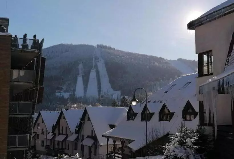 ホテル Pension Mona