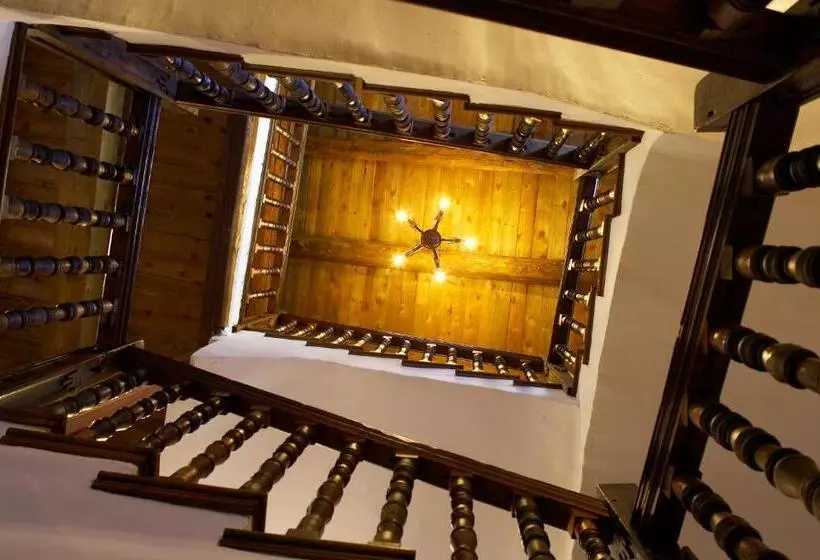 هتل روستایی La Val