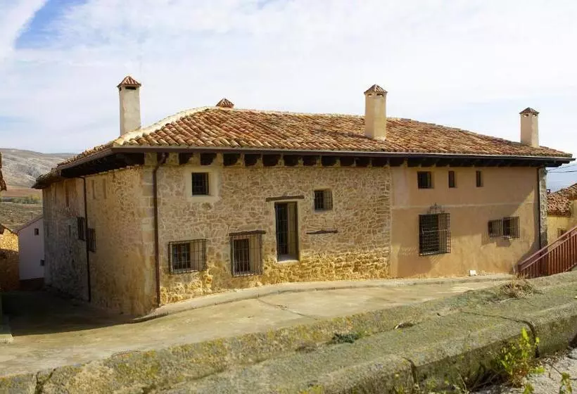 هتل روستایی La Val