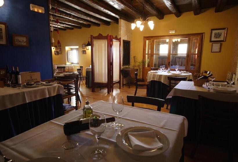 乡村酒店  La Val