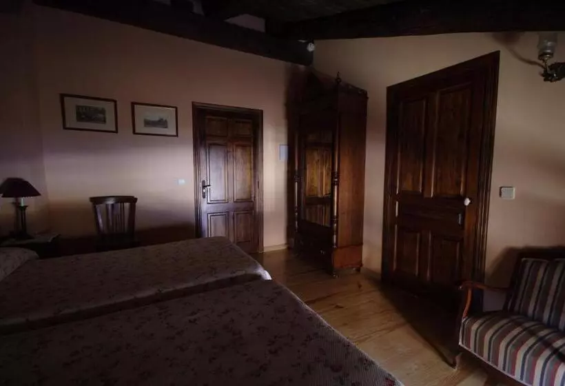 هتل روستایی La Val