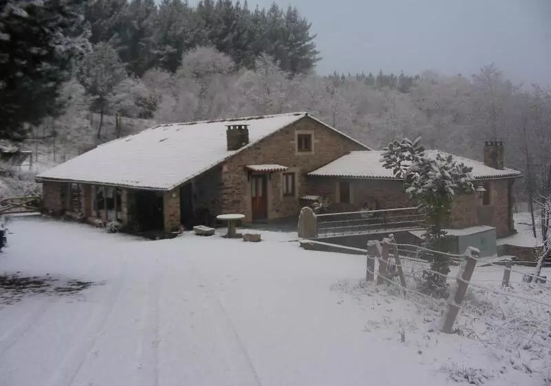 田舎風ホテル O Muino De Pena