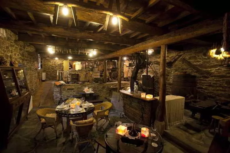 田舎風ホテル O Muino De Pena