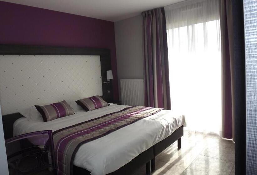 酒店 The Originals Boutique, Hôtel Le Lion D'or, Fougères Ouest