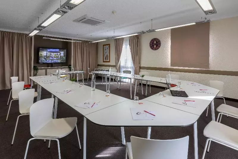 ホテル The Originals City, Hôtel Limoges Sud Feytiat