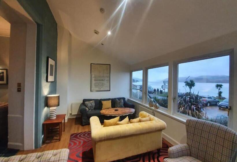 בית מלון כפרי The Royal An Lochan