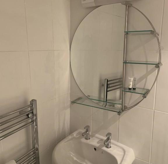 Bed and Breakfast The Halfway House Pub And Kitchen