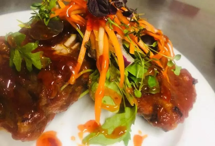 ベッドアンドブレックファースト The Halfway House Pub And Kitchen