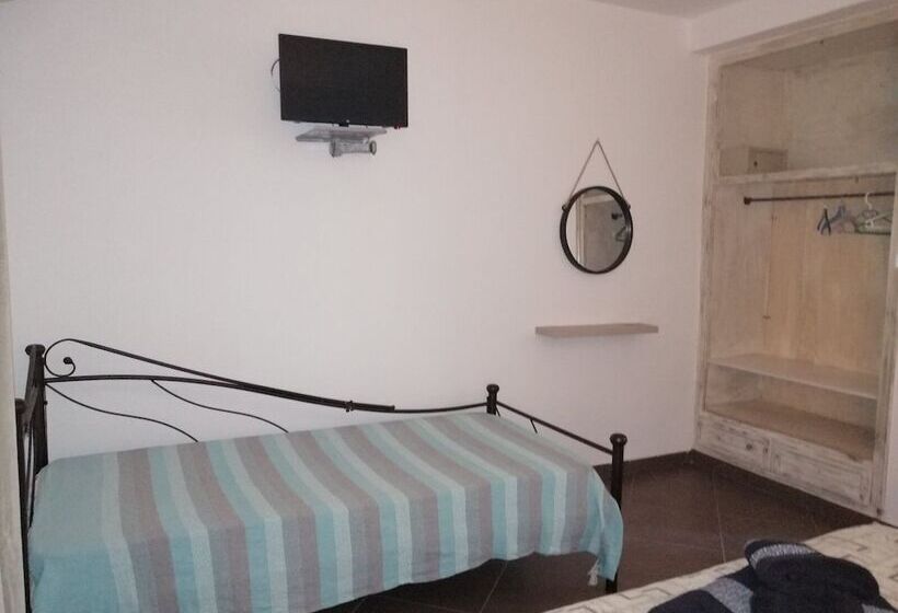 בית מלון כפרי Eugenia Studios