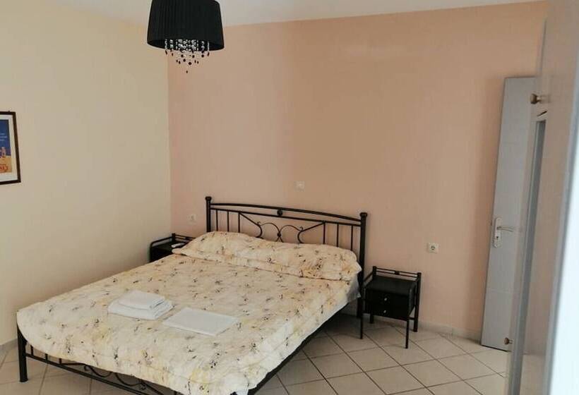 בית מלון כפרי Eugenia Studios