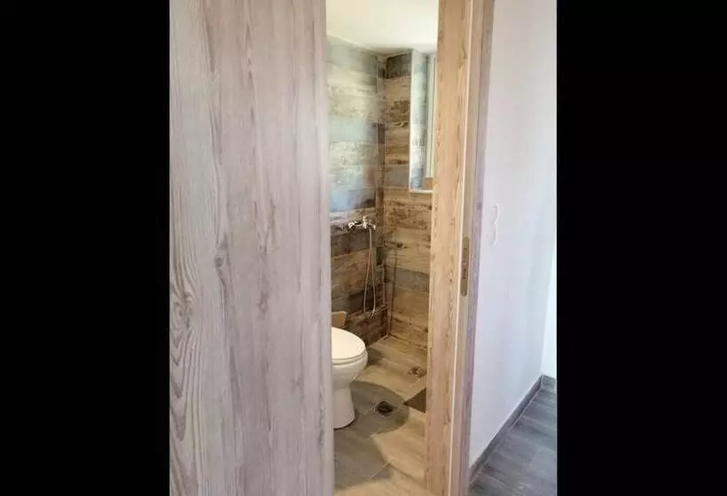 Hotelli Eugenia Studios