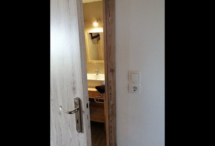 בית מלון כפרי Eugenia Studios