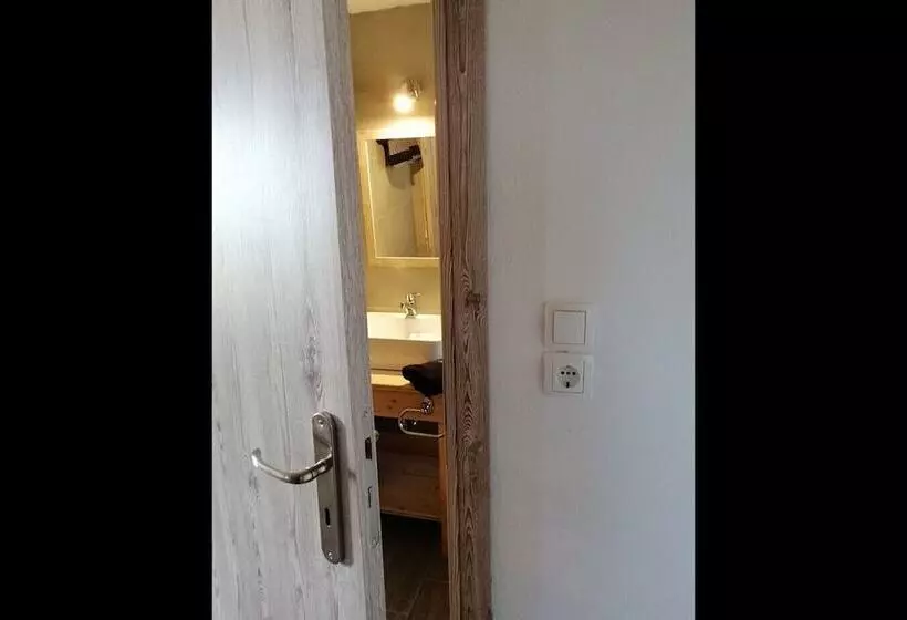 Hotelli Eugenia Studios