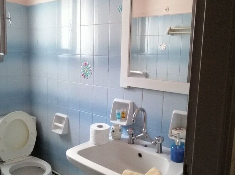 בית מלון כפרי Eugenia Studios