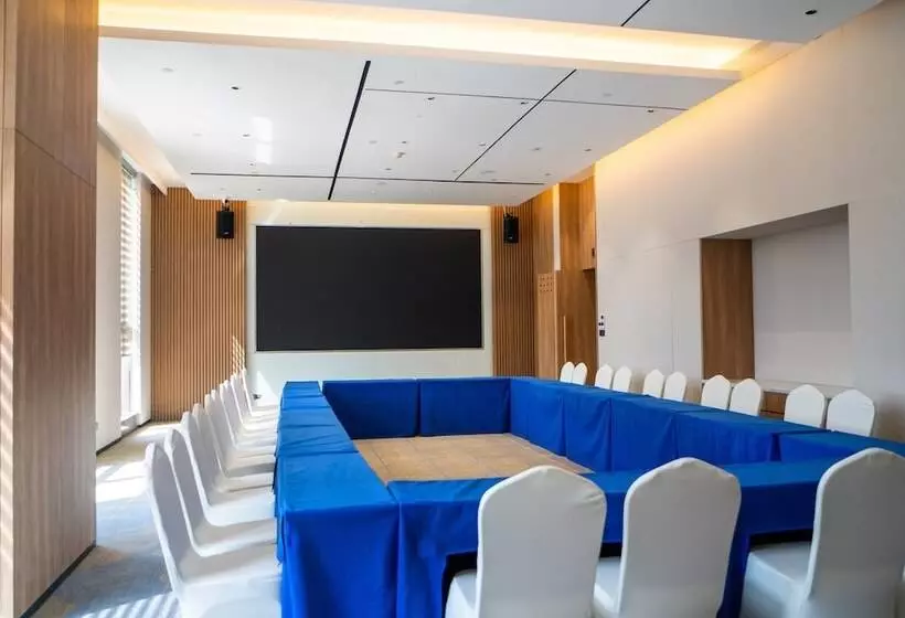 Hotelli Holiday Inn Express Nanning Jiangnan, An Ihg